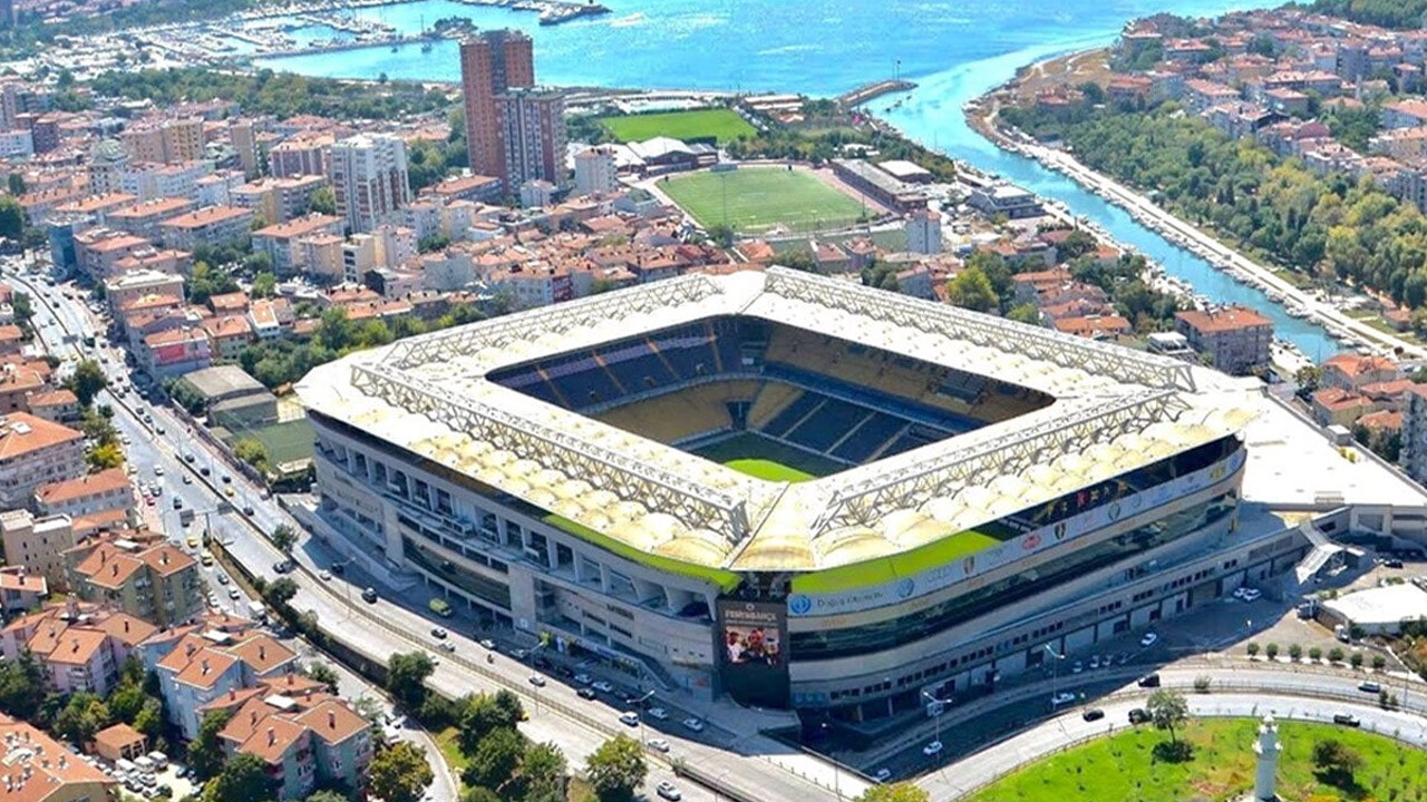 Fenerbahçe Stadı&#039;nın yeni adı belli oldu: Fenerbahçe Atatürk Stadyumu