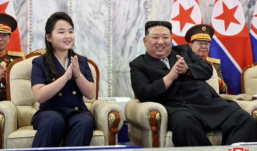 Kuzey Kore 75. yılını askeri geçit töreniyle kutladı! Kim Jong-un varisiyle törene katıldı
