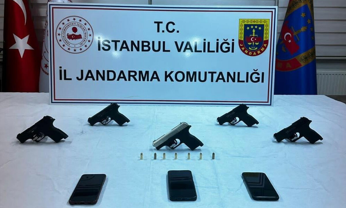 İstanbul&#039;da silah kaçakçılığı operasyonu: 9 şüpheli gözaltında