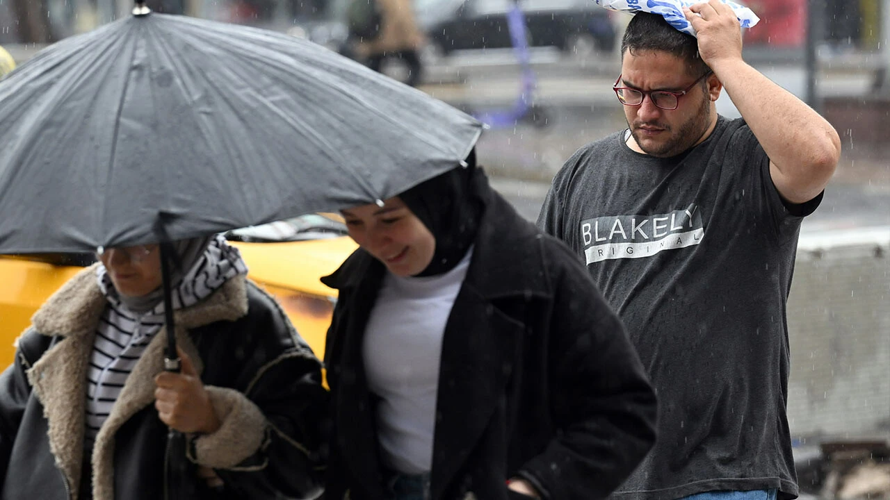 Meteoroloji'den 5 ile sarı, 2 ile turuncu alarm! Sel, heyelan, fırtına, yıldırım... (9 Eylül hava durumu)