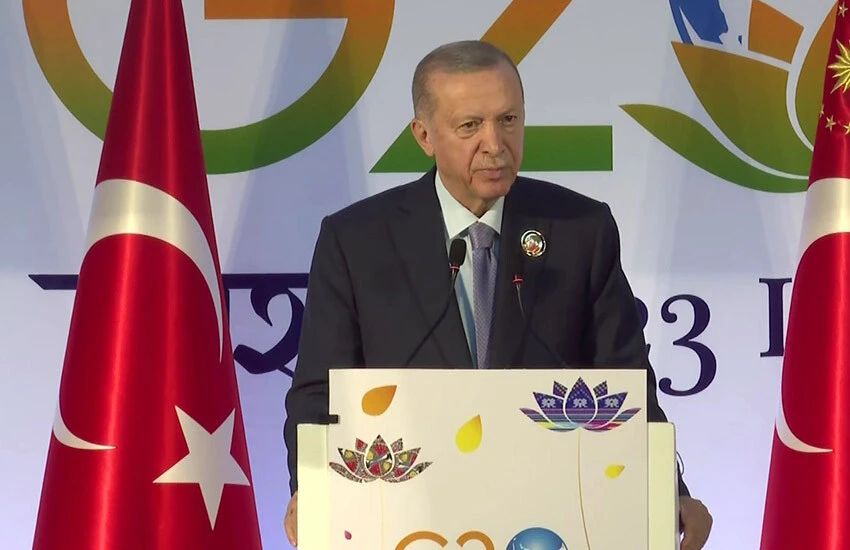 Recep Tayyip Erdoğan Cumhurbaşkanı Erdoğan sona eren G20 zirvesinin ardından açıklama yapıyor.