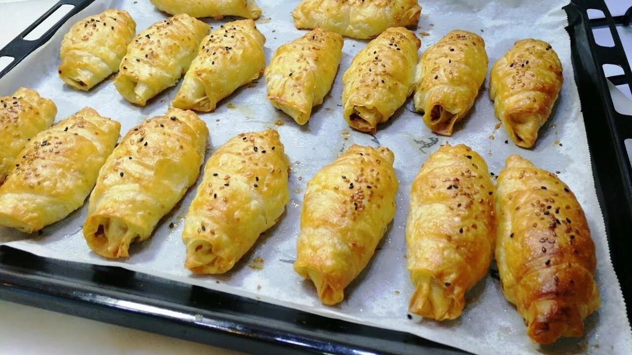 Tel tel dökülen böreklerin sırrıymış! 25 yıllık börekçiden börek pişirmenin tüyosu