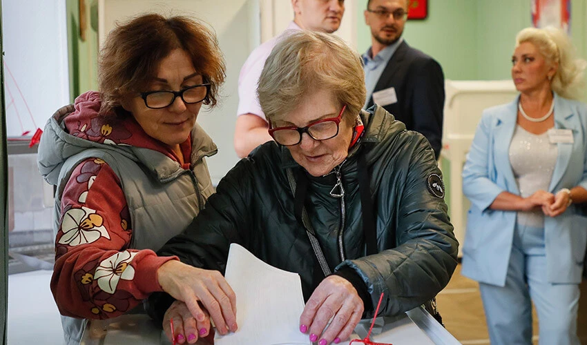 Ukrayna topraklarında Putin’in partisi kazandı