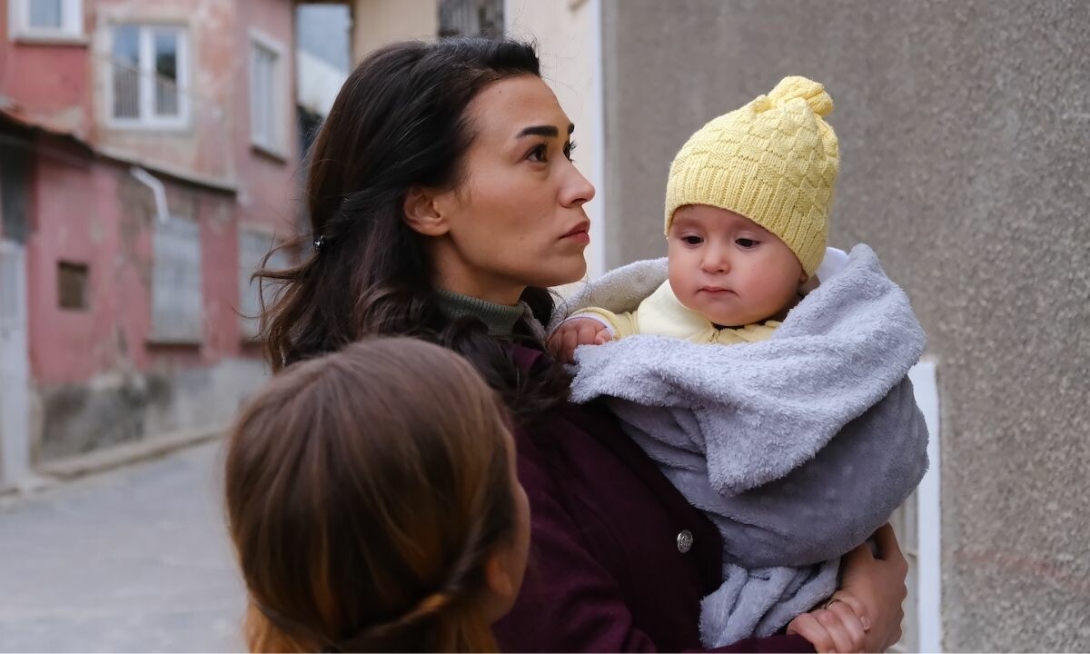 Gönül Dağı&#039;nın Zahidesi&#039;nden duygusal paylaşım! Oyuncular yorum yağdırdı