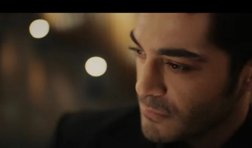 Bambaşka Biri Kenan kimdir, gerçek adı ne? Burak Deniz instagram hesabı!