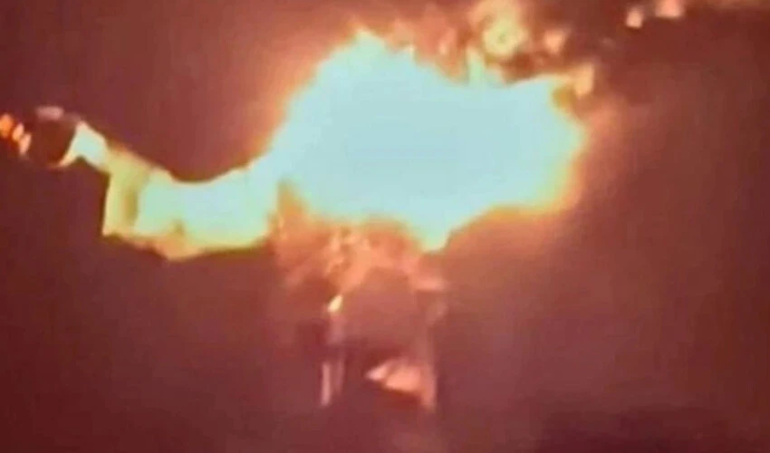 Meksika'da Hz. İsa heykeli yanarak kül oldu