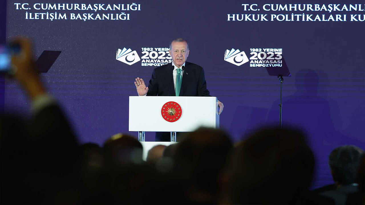 Son dakika! Cumhurbaşkanı Erdoğan siyasi partilere Ulucanlar&#039;dan seslendi! Yeni anayasa için tarihi çağrı