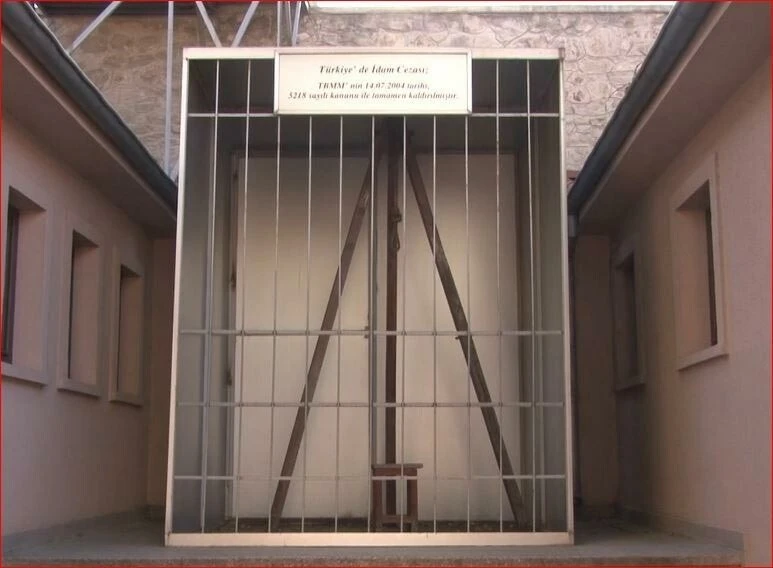 Tarihe kazınan 12 Eylül darbesinin üzerinden 43 yıl geçti ama acılar hala taze: Arkadaşının ismini vermedi, kendi idam edildi