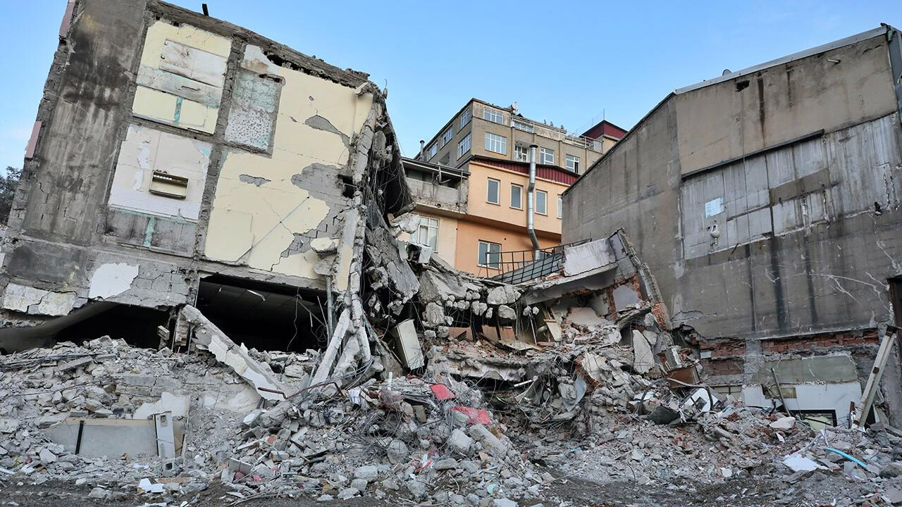 Deprem bölgesi için eşya ithalatında esneklik uzatıldı