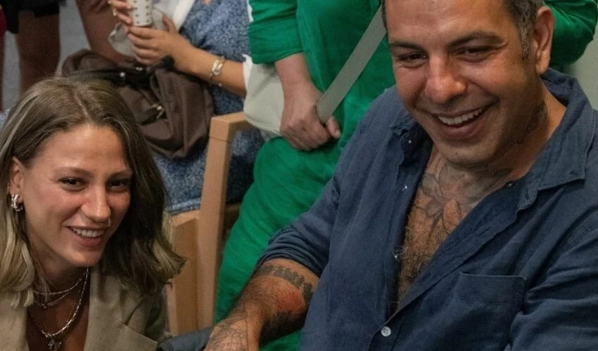 Set bitti, ekip Serenay Sarıkaya'yı dakikalarca ayakta alkışladı