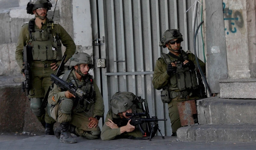 Gerçek mermiyle baskın! İşgalci İsrail güçleri 2 Filistinliyi yaraladı çok sayıda kişi gözaltında