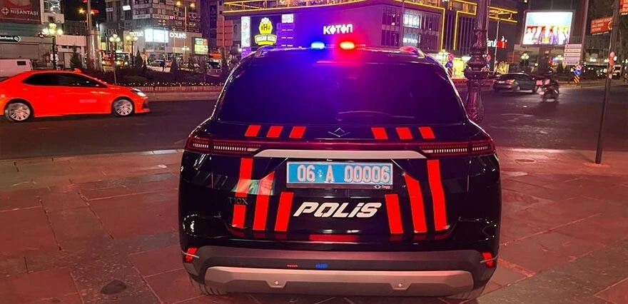 Togg polis aracı oldu, vatandaştan yoğun ilgi gördü!