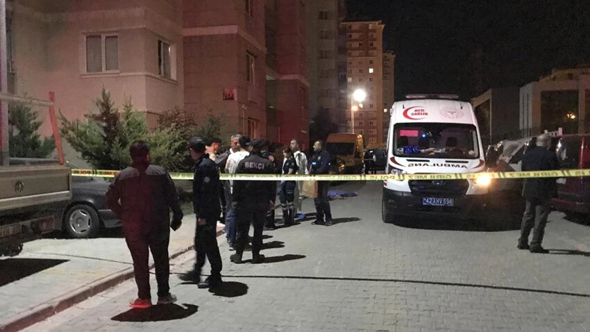 Konya’da dehşet! 2 genç kız sevgililerine mesaj atıp aşağı atladı...