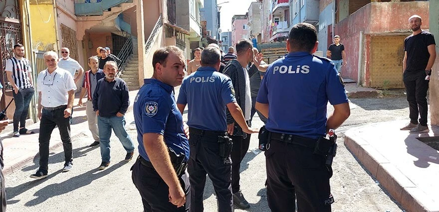 Küçük çocuğa cinsel istismar iddiası mahalleliyi ayağa kaldırdı! 60 yaşındaki şüpheliye linç girişimi...