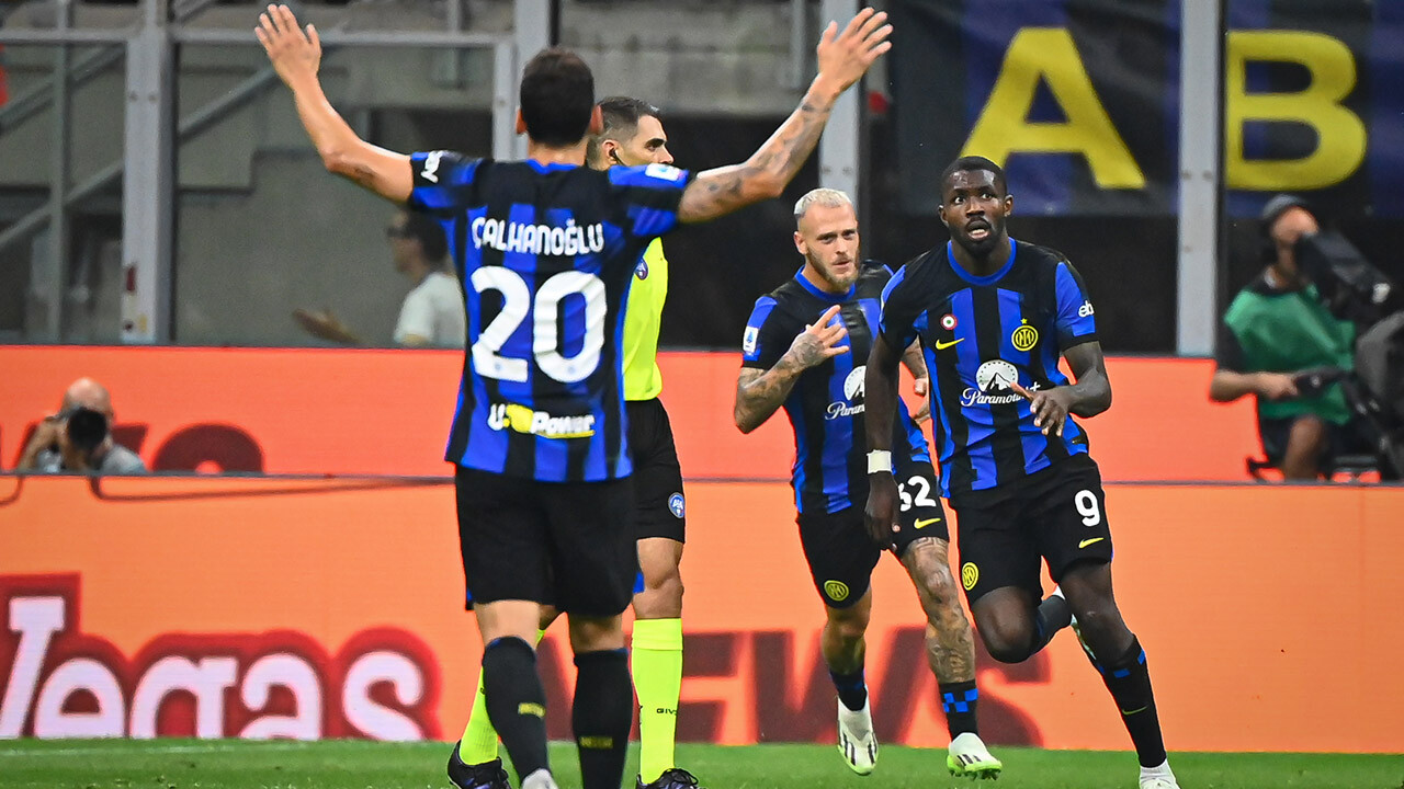 Muhteşem Inter, Milan&#039;ı sahadan sildi!