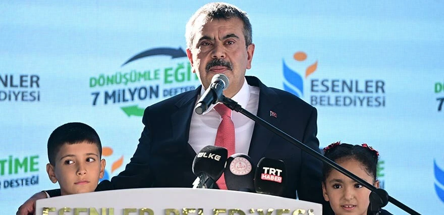 Öğretmen atamasında yeni sistem! Bakan Tekin canlı yayında tek tek anlattı, mülakata dikkat çekti