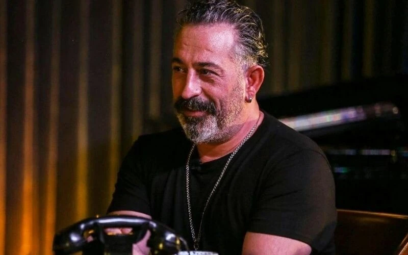 Bağ-Kur’dan emekli olduğunu açıklamıştı! Cem Yılmaz’ın yeni klasik otomobili dudak uçuklattı…