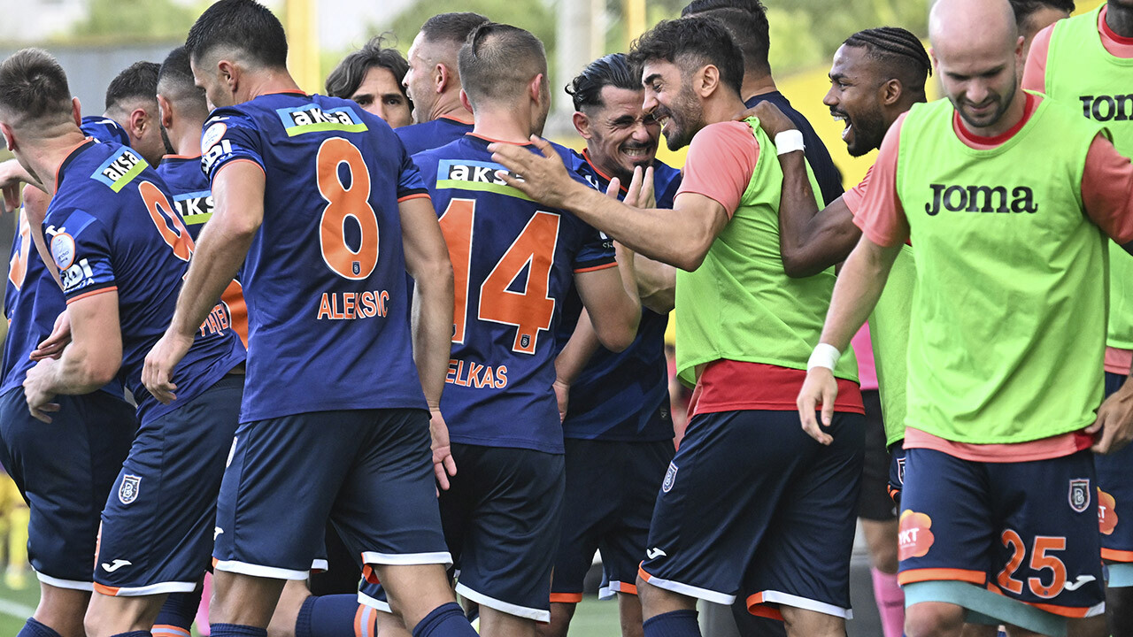 Başakşehir, Çağdaş Atan’la güldü! (Maç sonucu: İstanbulspor 0-2 Başakşehir)