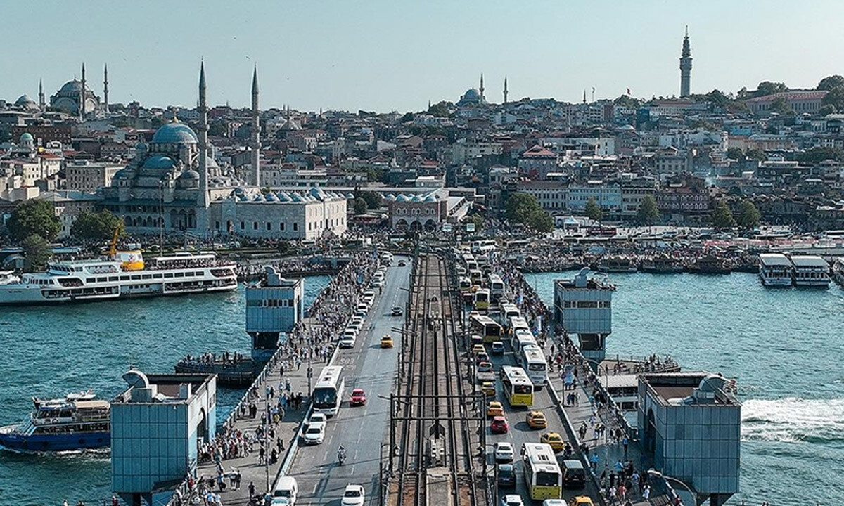 İstanbul trafiği nefes alacak: Galata Köprüsü yeniden trafiğe açıldı