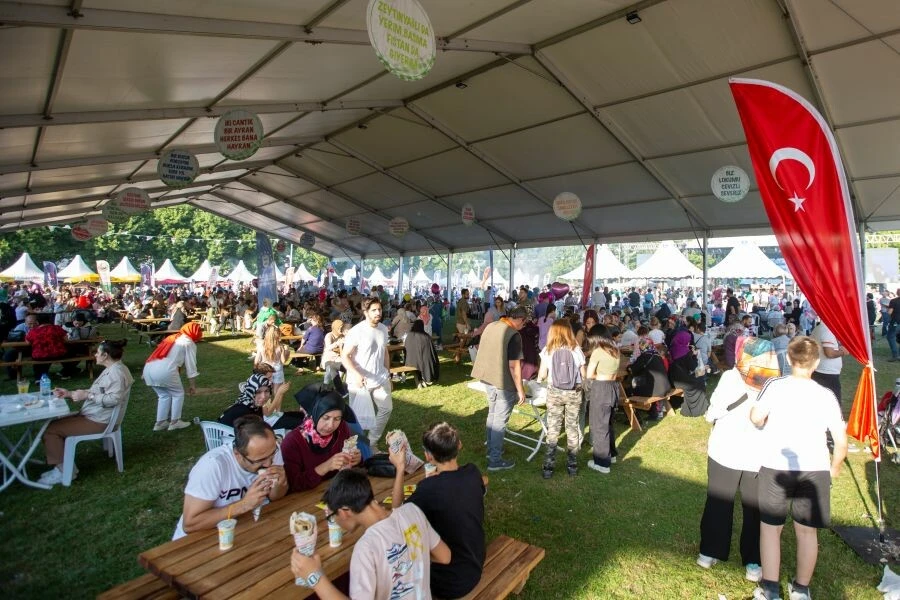 Gastronomi festivaline 3 günde 500 bin ziyaretçi