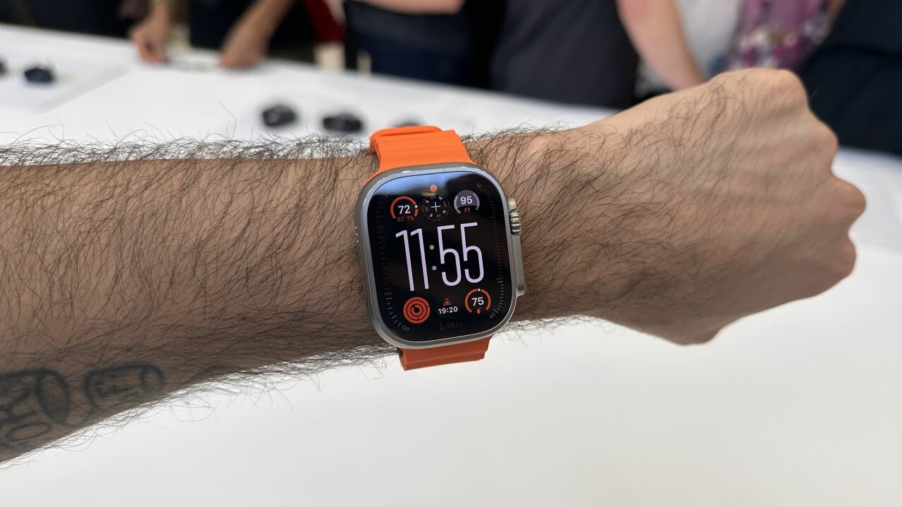 Astarı yüzünden pahalıya geliyor: Apple Watch Ultra 2 onarım ücretleri belirlendi