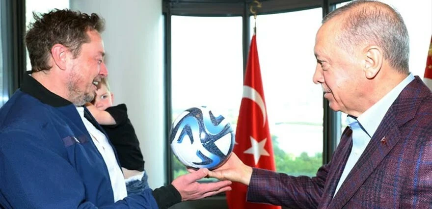 Erdoğan ile Musk arasındaki diyalog sosyal medyaya damga vurdu! Musk'ın oğlu görüşmeye renk kattı...