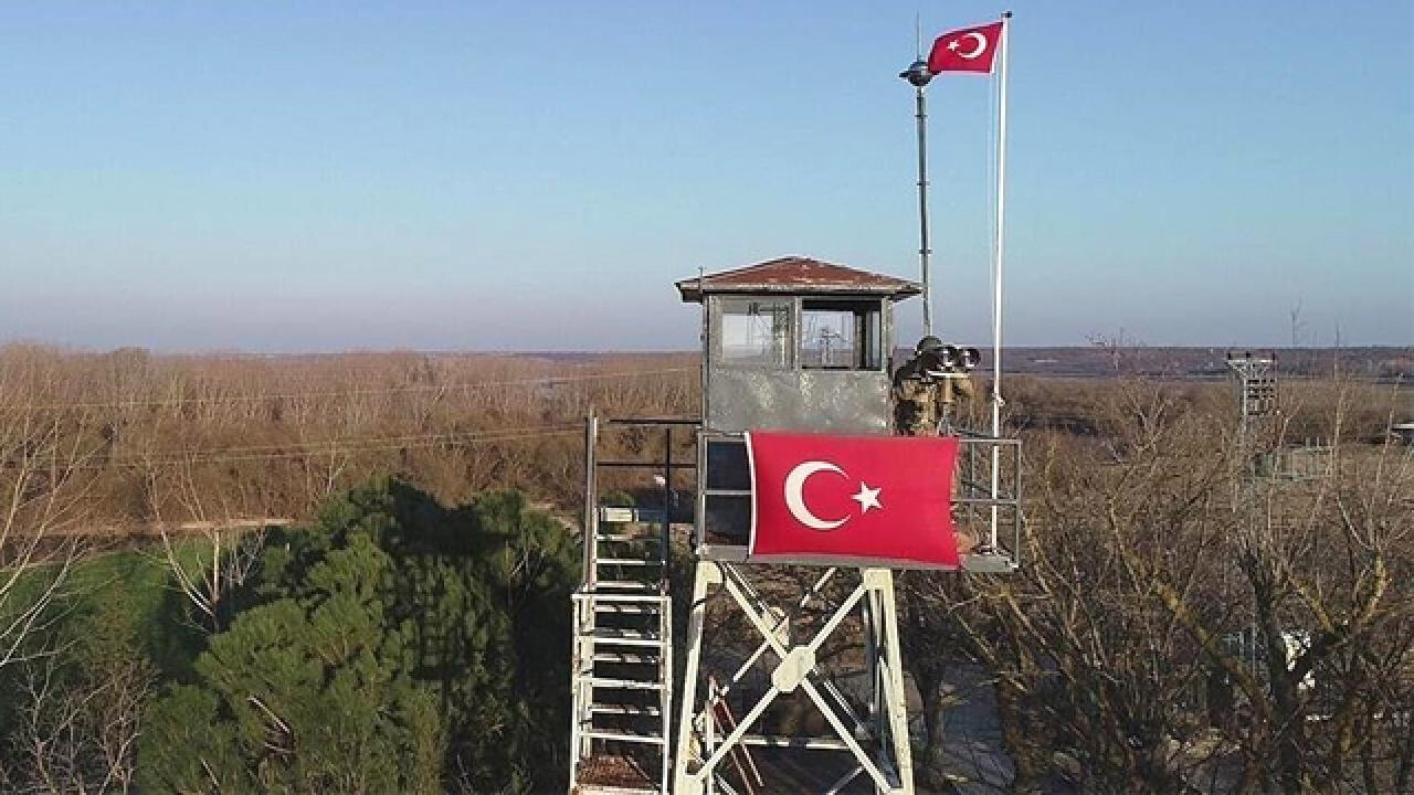 Yasa dışı yollarla sınırı geçmeye çalışan terörist yakalandı