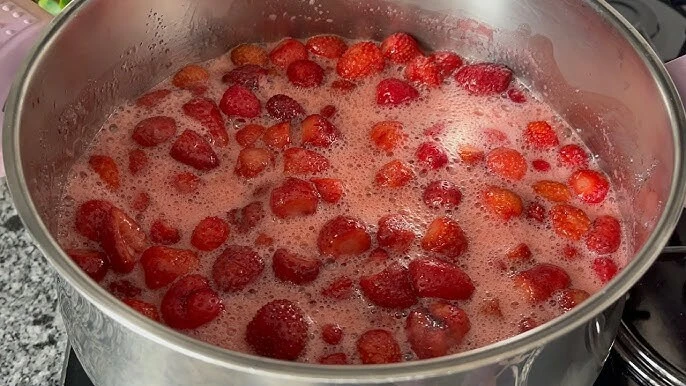 Reçelin kıvamı sulu olursa işte koyulaştırma tekniği! Aşçıların sır gibi sakladığı yöntemmiş...