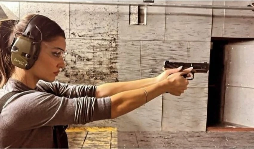 Oyunculuğu yerden yere vurulan Hande Erçel, eğitimden eğitime koşuyormuş