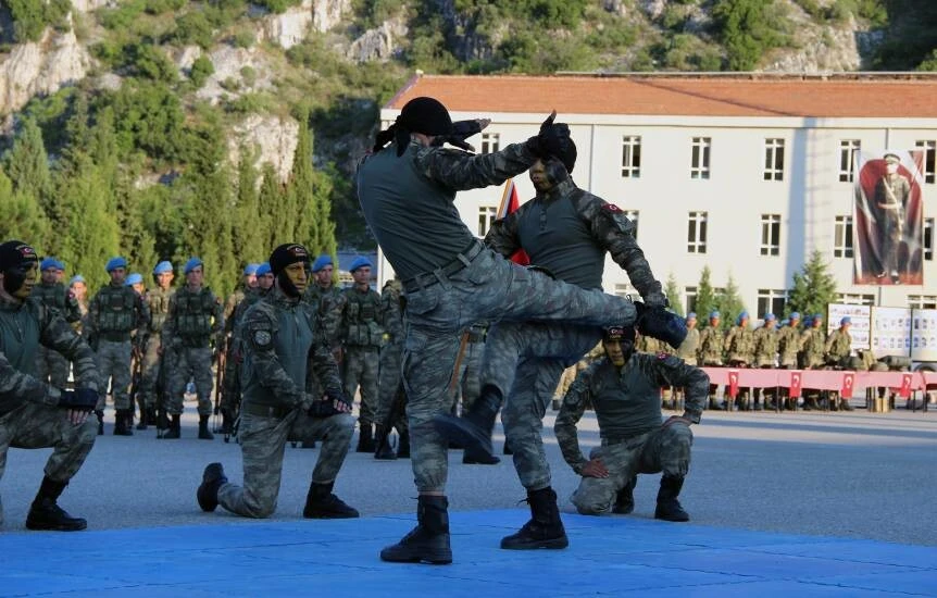 İçişleri Bakanlığı duyurdu! Jandarma 6 bin 940 sözleşmeli uzman erbaş alacak