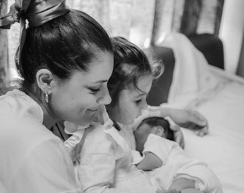 İkinci kez anne olan Atiye’nin kızı Neva’nın ilk görüntüleri!