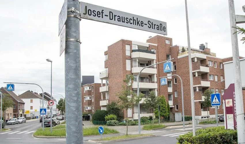 Yakalamakla kalmadılar polise teslim ettiler! Almanya çocuğun hayatını kurtaran 2 Türk gencini konuşuyor