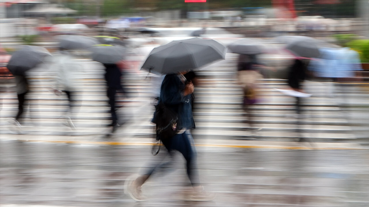 Meteoroloji 3 bölgeyi uyardı! Kuvvetli geliyor... Hem fırtına hem sağanak (26 Eylül il il hava durumu)