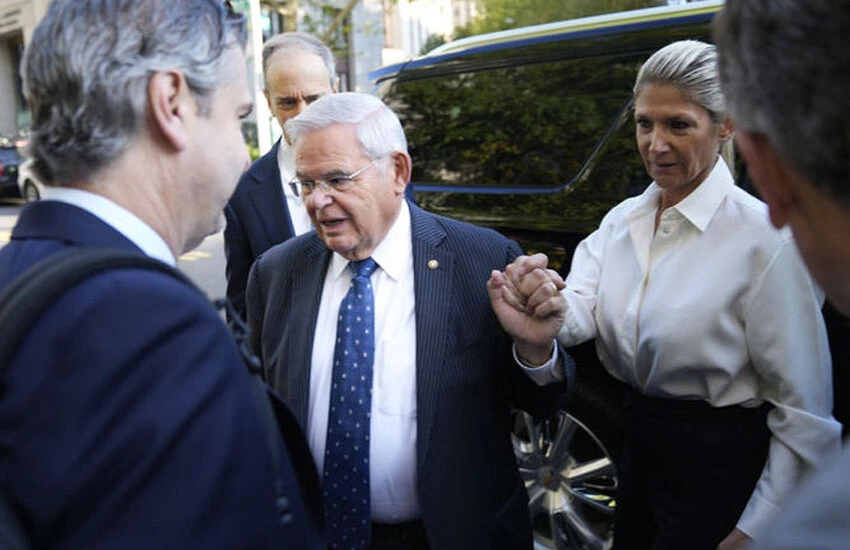 Türkiye karşıtı ABD'li senatör Menendez kefaletle serbest kaldı