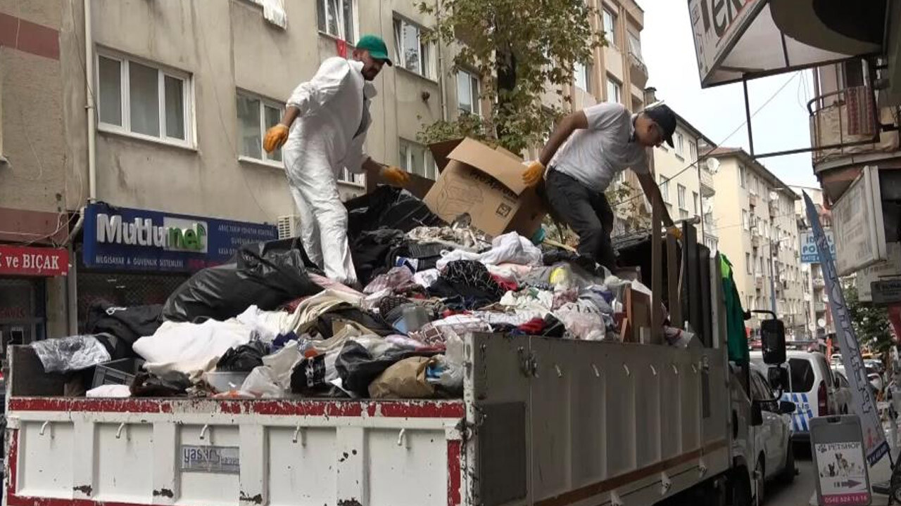 Kötü koku gerçeği ortaya çıkardı! Sokak sokak çöp topladı, babasının evinde biriktirdi