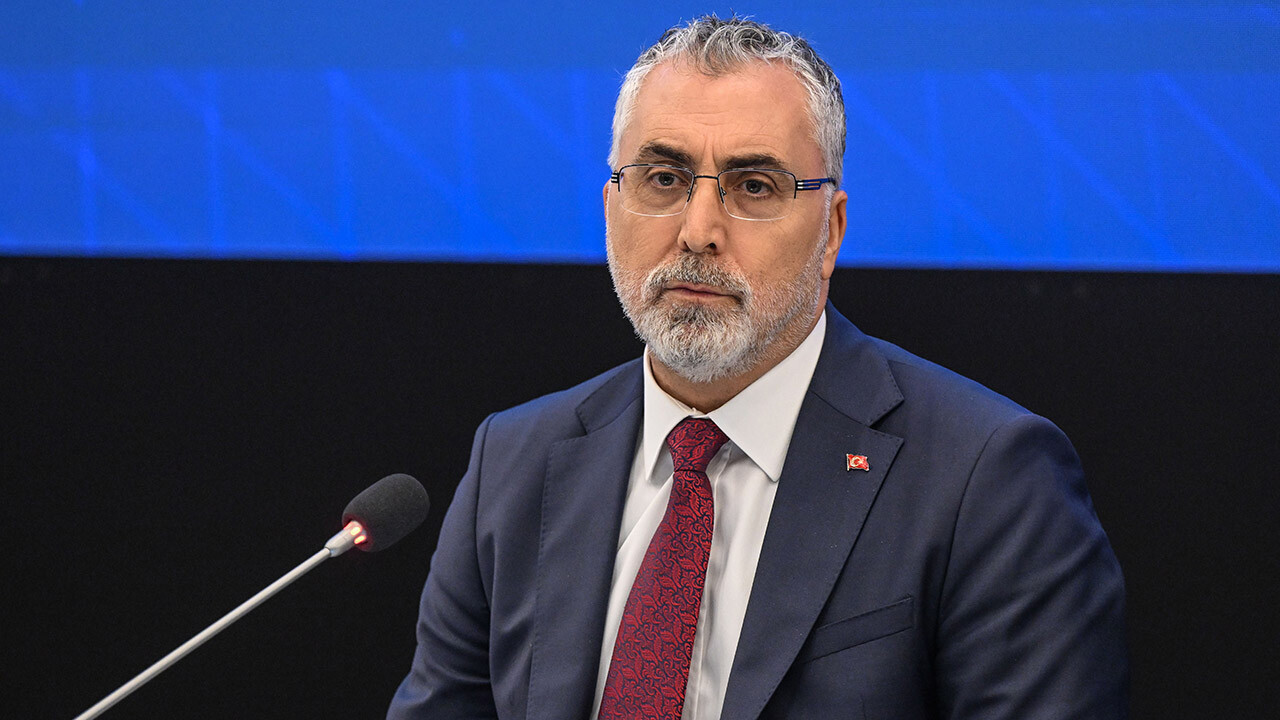 Bakan Işıkhan'dan asgari ücret açıklaması geldi, yıl sonuna işaret etti