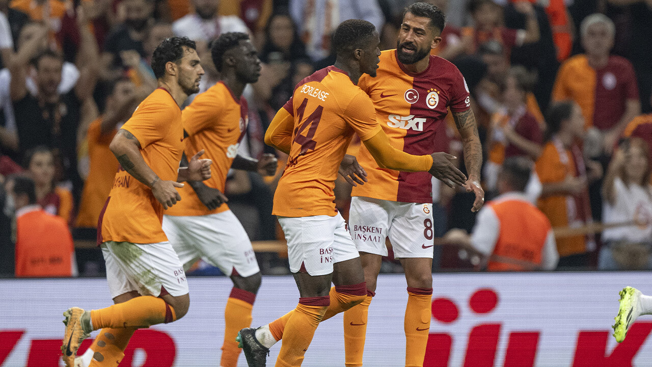 Aslan evinde Zaha&#039;yla kükredi! (Maç sonucu: Galatasaray 2-1 Ankaragücü)