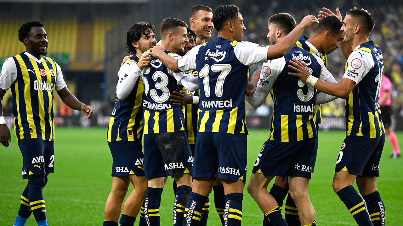 Fener&#039;e rakip aranıyor! (Maç sonucu Fenerbahçe 5-0 Çaykur Rizespor)