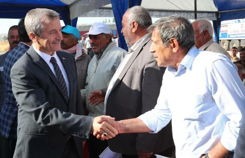 Şahinbey’de çiftçi desteği 35 milyon kilograma ulaştı! Tonlarca arpa, buğday tohumu ve gübre dağıtılıyor…