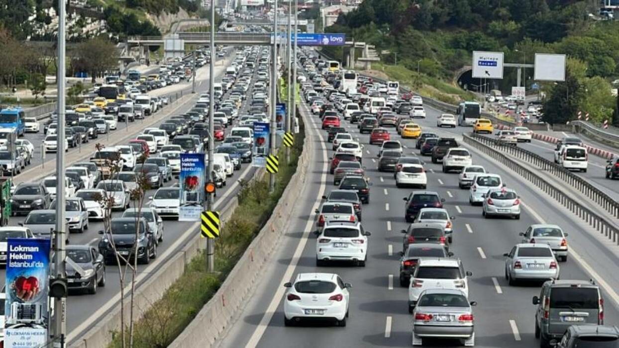 Trafiği tehlikeye sokan asker konvoyuna ceza yağdı