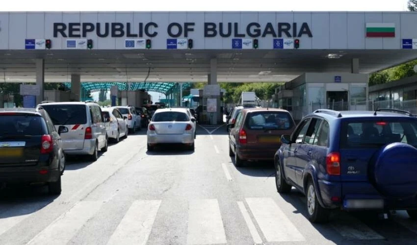 Bulgaristan, Rus plakalı araçların ülkeye girişini yasakladı
