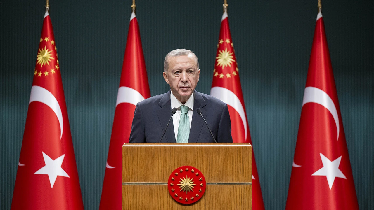 Mülakat tartışmalarında son karar... Bakan Tekin 'Öğretmeni görmek isterim' dedi