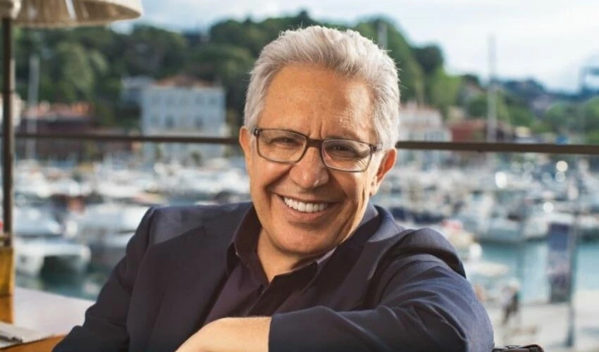 Zülfü Livaneli’nden <a href=