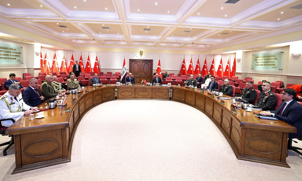 Son dakika! Ankara'da kritik zirve: Bakan Güler, Iraklı mevkidaşı Abbas ile görüştü