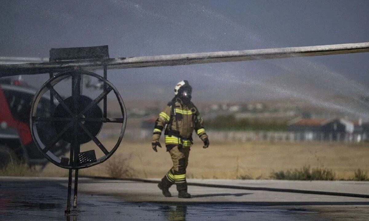 Esenboğa Havalimanı’nda hareketli dakikalar: Hızlı müdahale ile tehlike önlendi