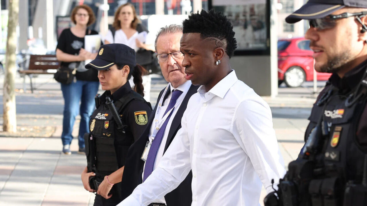 Real Madrid&#039;in yıldızı Vinicius Junior ifade verdi