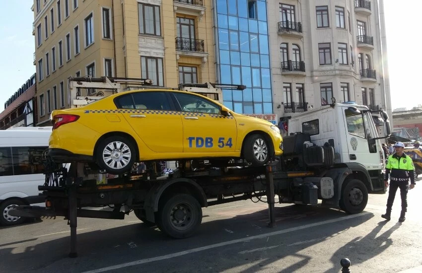 Taksim'den Karaköy'e fahiş <a href=
