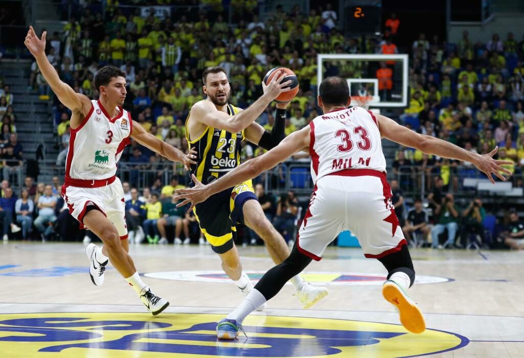 THY Euroleague&#039;de ilk hafta sona erdi... Fenerbahçe sezona galibiyetle başladı