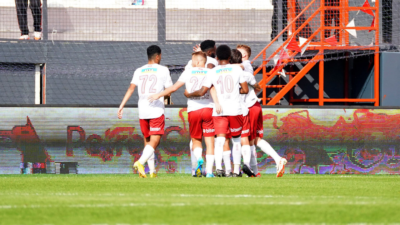 Gol düellosunda kazanan Sivasspor