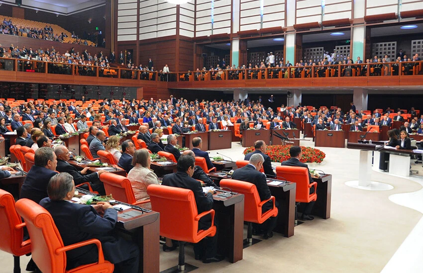 AK Parti kongresinde çarpıcı açıklama: Türkiye ‘hibrit roket’ kullanan ilk ülke olacak